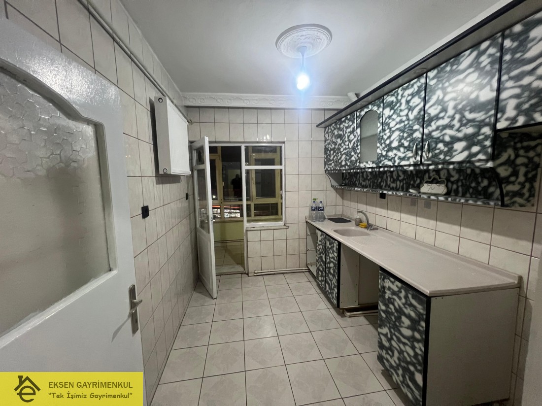 EKSEN DEN DEVREK YOLAYRIMI MEVKİİ ARA KAT KİRALIK DAİRE