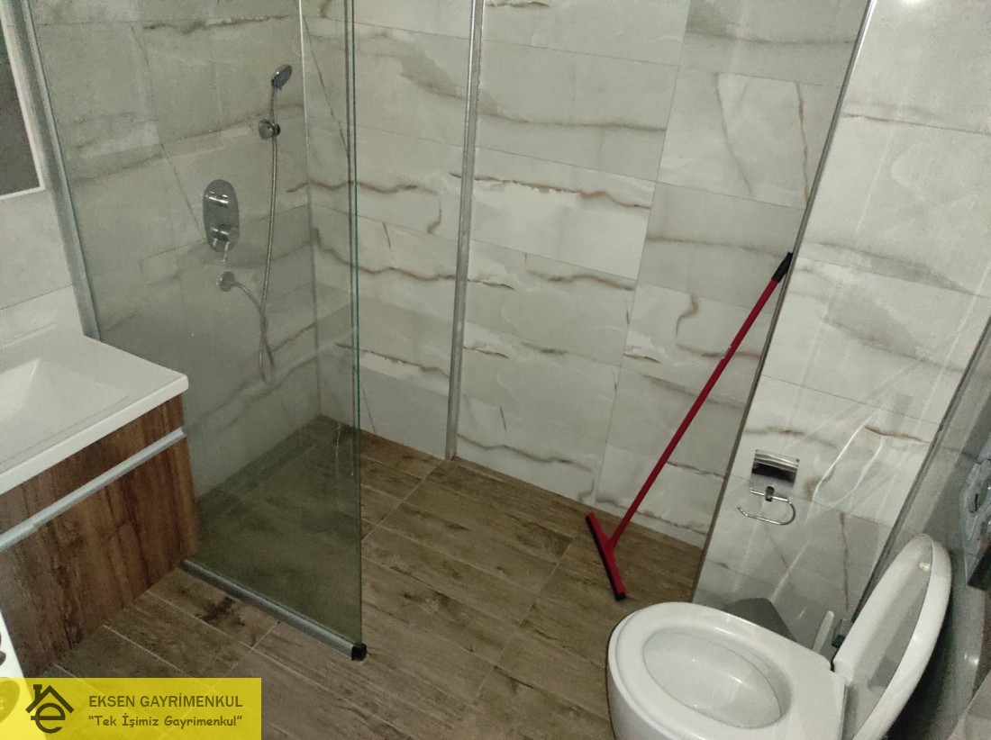 EKSEN DEN ATAVARİANT APARTMANINDA  SATILIK 1+1 DAİRE