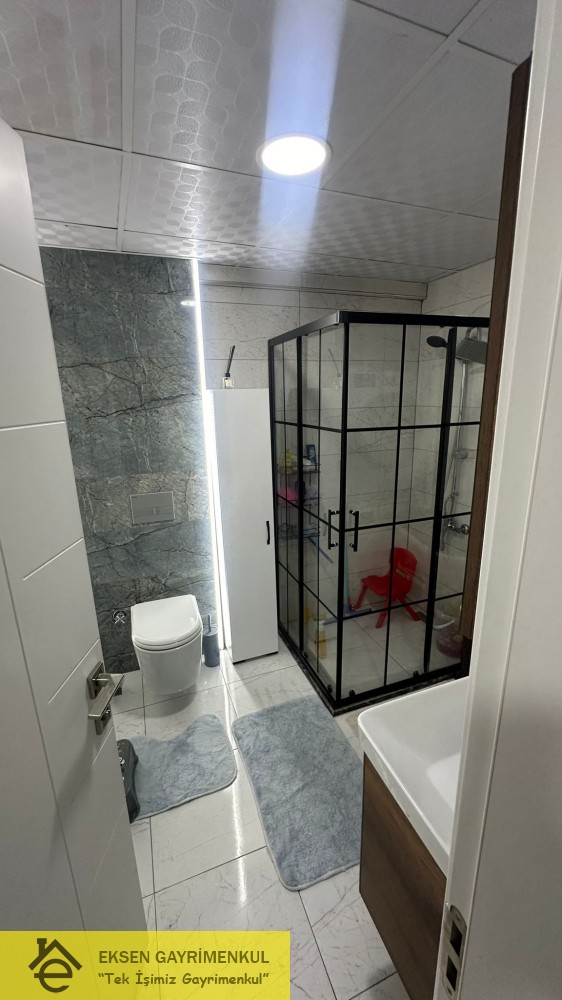 ERDEMİR CADDESİ ÜZERİNDE YENİ BİNADA SATILIK DAİRE