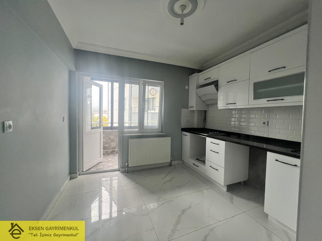 SIFIR AYARINDA EBEVEYN BANYOLU 3+1 DAİRE